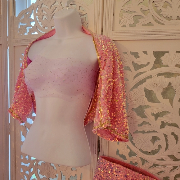 Iridescent Pink Sequin Velvet Shrug Sweater - Picture 3 of 9